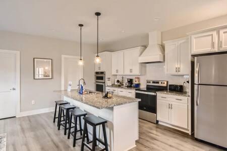 New Build 5 Min To Broadway Sleeps 10 Villa Nashville Eksteriør bilde