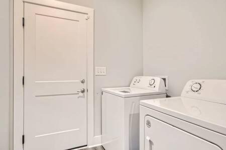 New Build 5 Min To Broadway Sleeps 10 Villa Nashville Eksteriør bilde